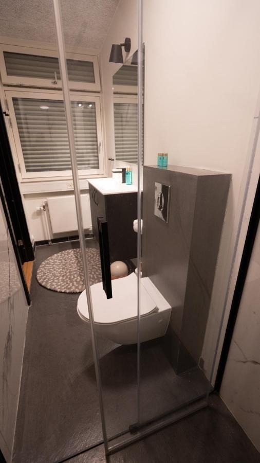 Broncks Apartment 2 - Modern 2-Bedroom In The Heart Of Tórshavn Zewnętrze zdjęcie